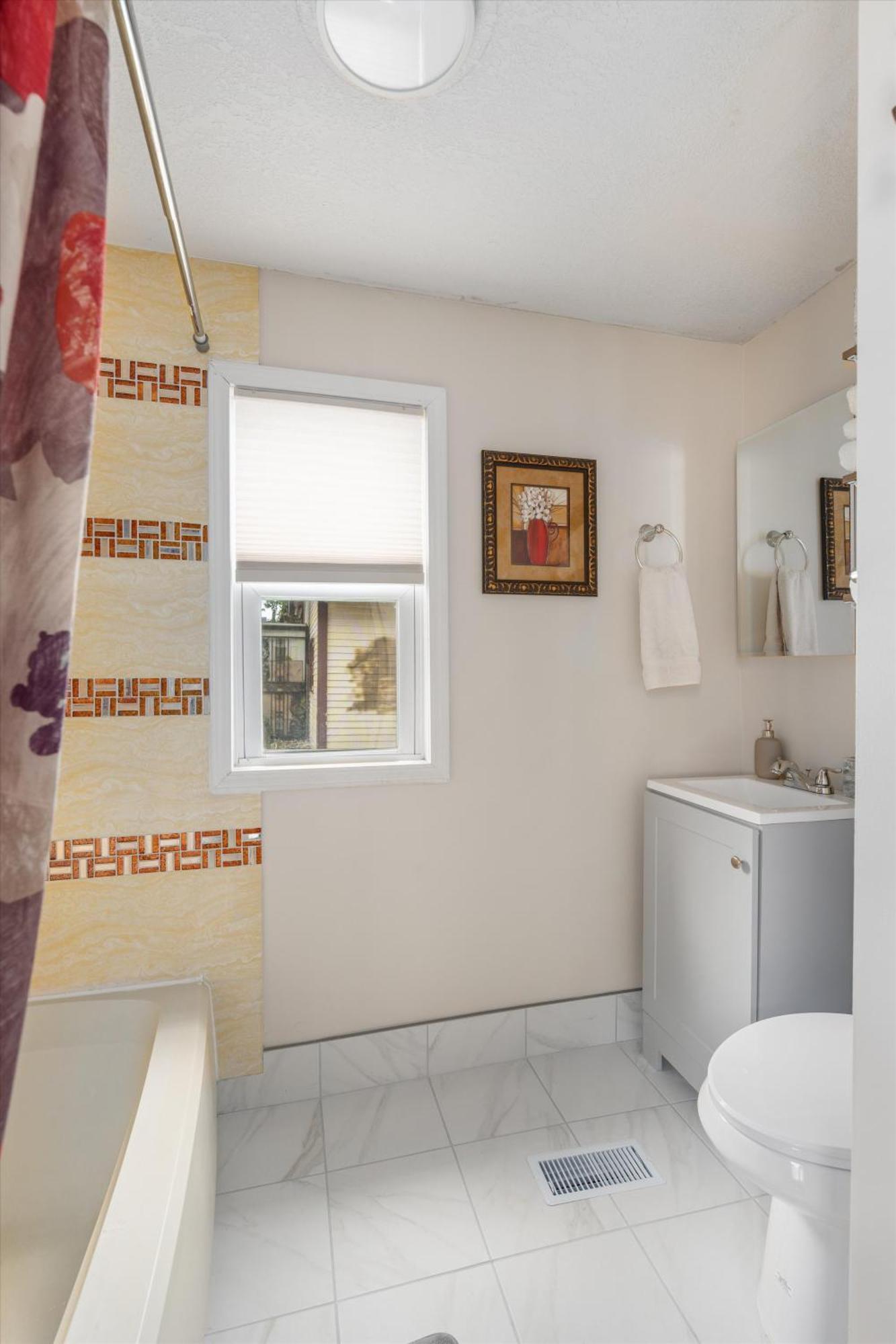 Snapdragon - Charming Two Bedroom In Corcoran Neighborhood Apartment Minneapolis
